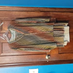 Multi color skirt set